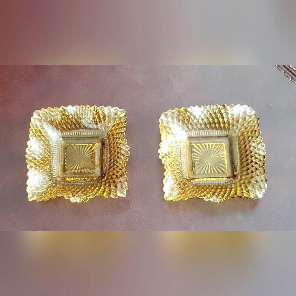 2💛Amber glass dishes